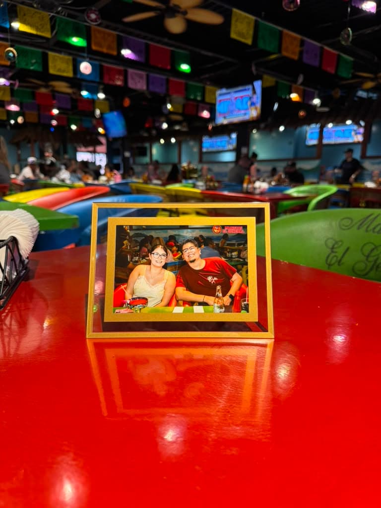Couple with LuminaR framed portrait